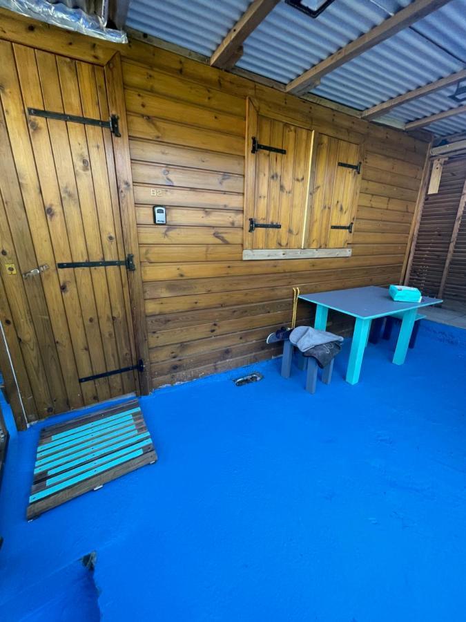 2 Bungalows Au Bord De La Plage De Montal A Moule Loues Individuellement Ou Ensemble Le Moule Exteriör bild