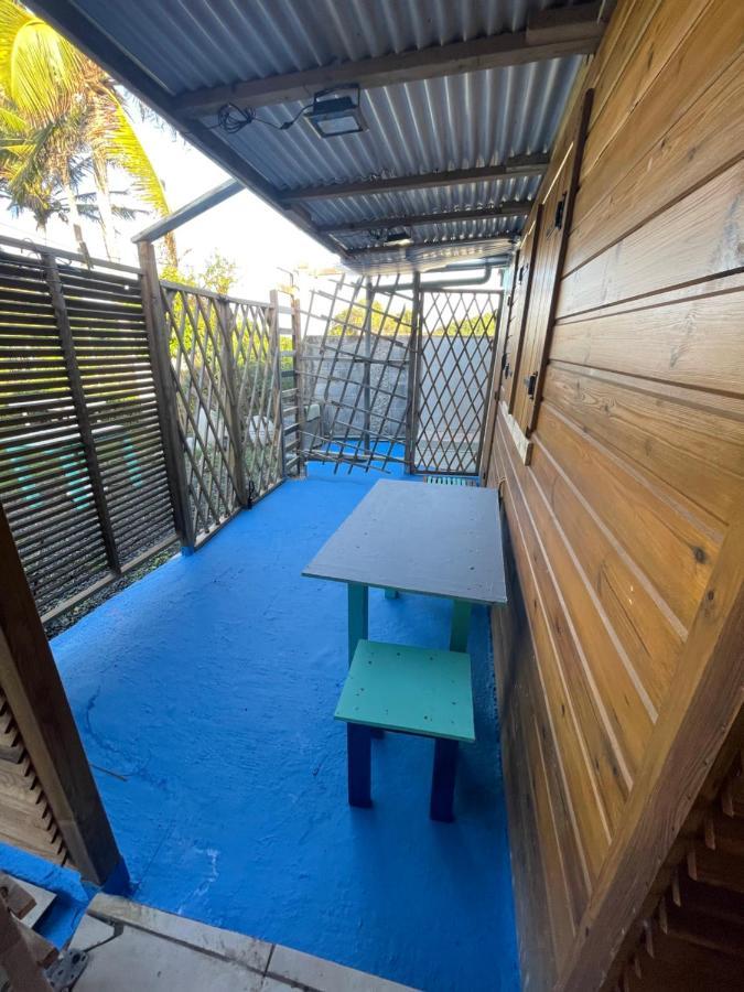 2 Bungalows Au Bord De La Plage De Montal A Moule Loues Individuellement Ou Ensemble Le Moule Exteriör bild